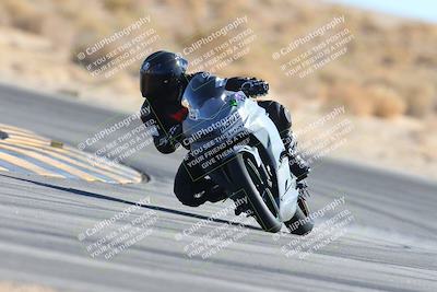 media/Jan-10-2025-CVMA Friday Practice (Fri) [[489e0da257]]/Group 4 and Trackday/Session 4 (Turn 16)/